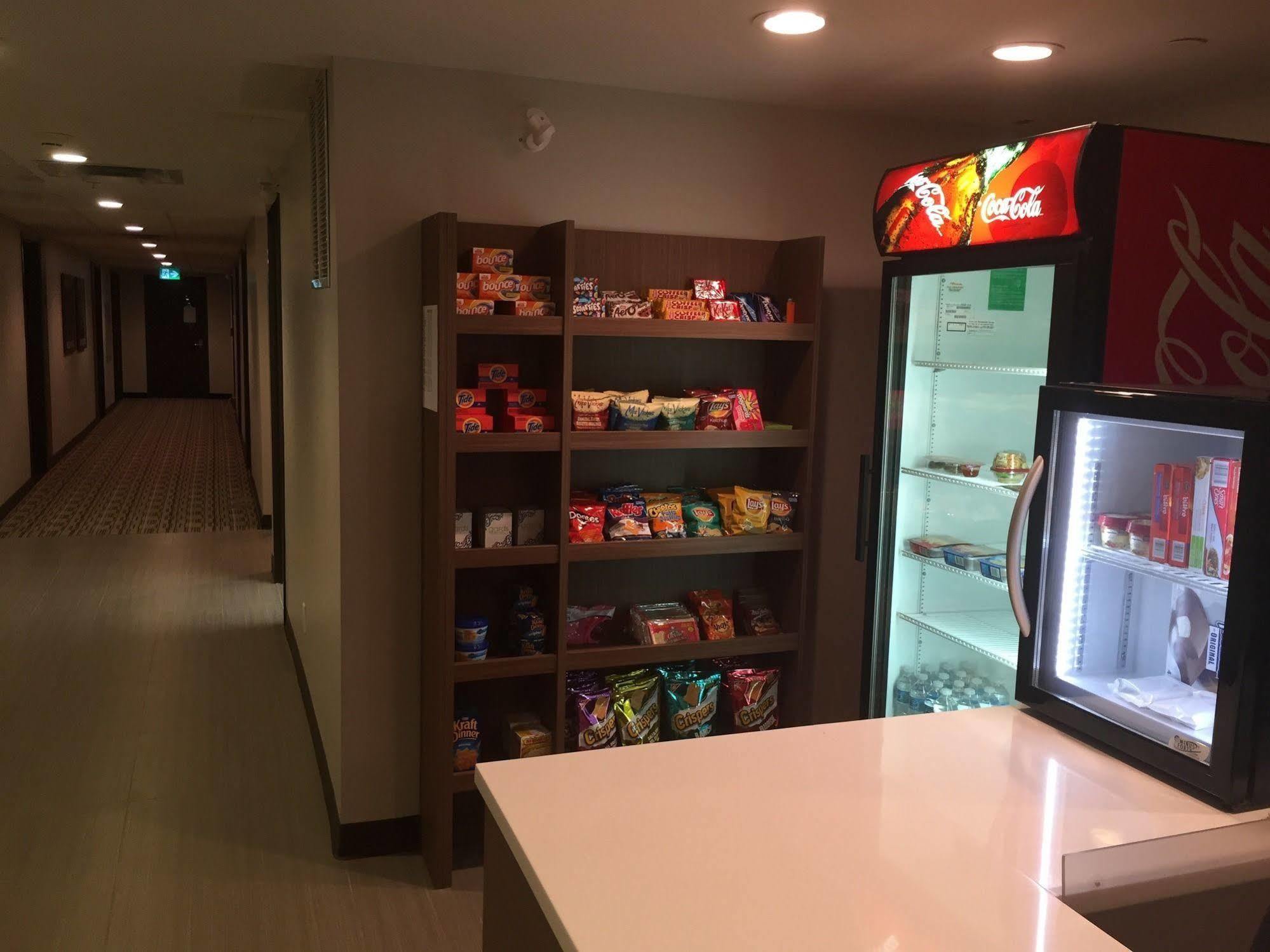 Microtel Inn & Suites By Wyndham Kirkland Lake מראה חיצוני תמונה